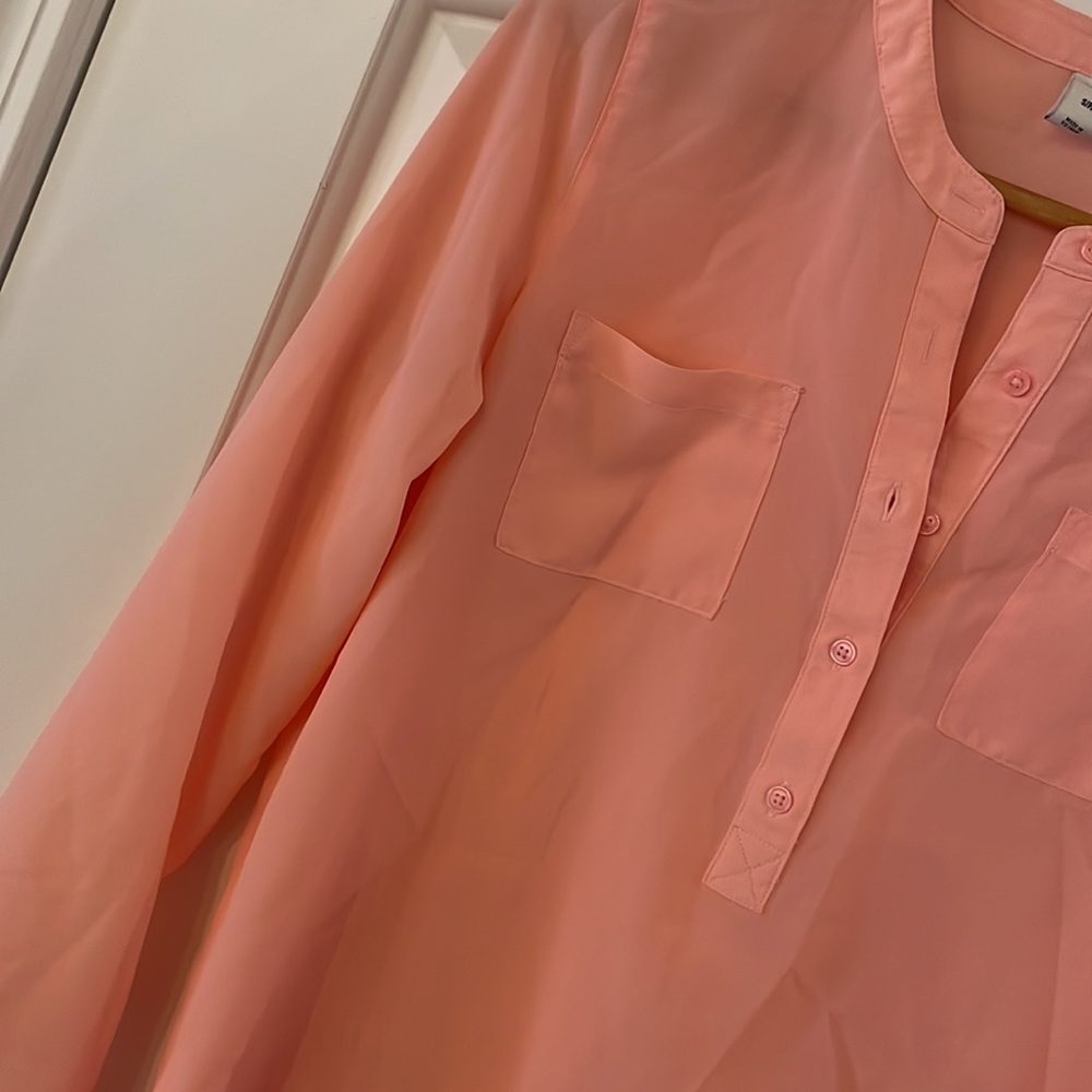 Peach Pocket Top - Picture 2 of 2